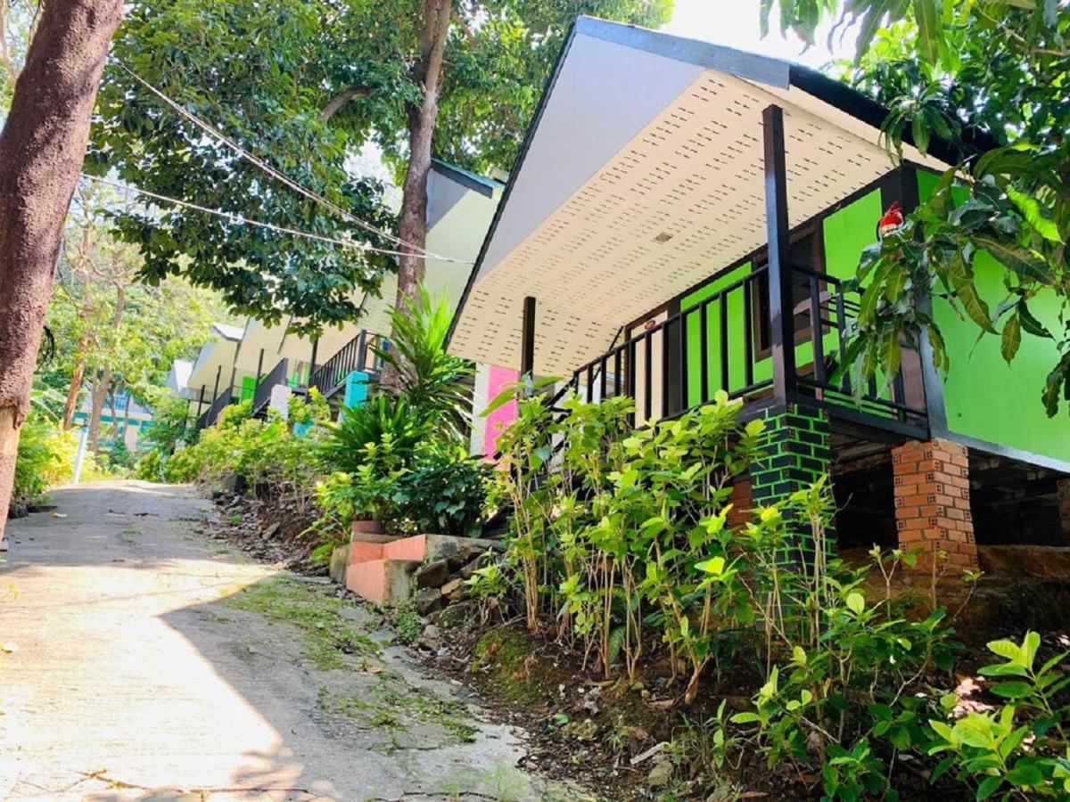 Hostel Apache Top Hill Ko Phi Phi Exterior foto
